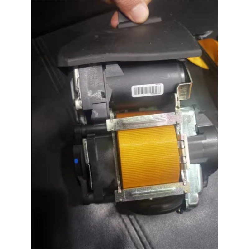 Автоматический ремень безопасн – обзор и цена Volvo Car Accessories Xc60